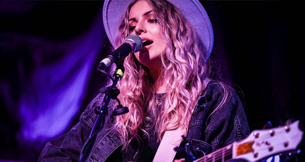 Alicia Acoustic
